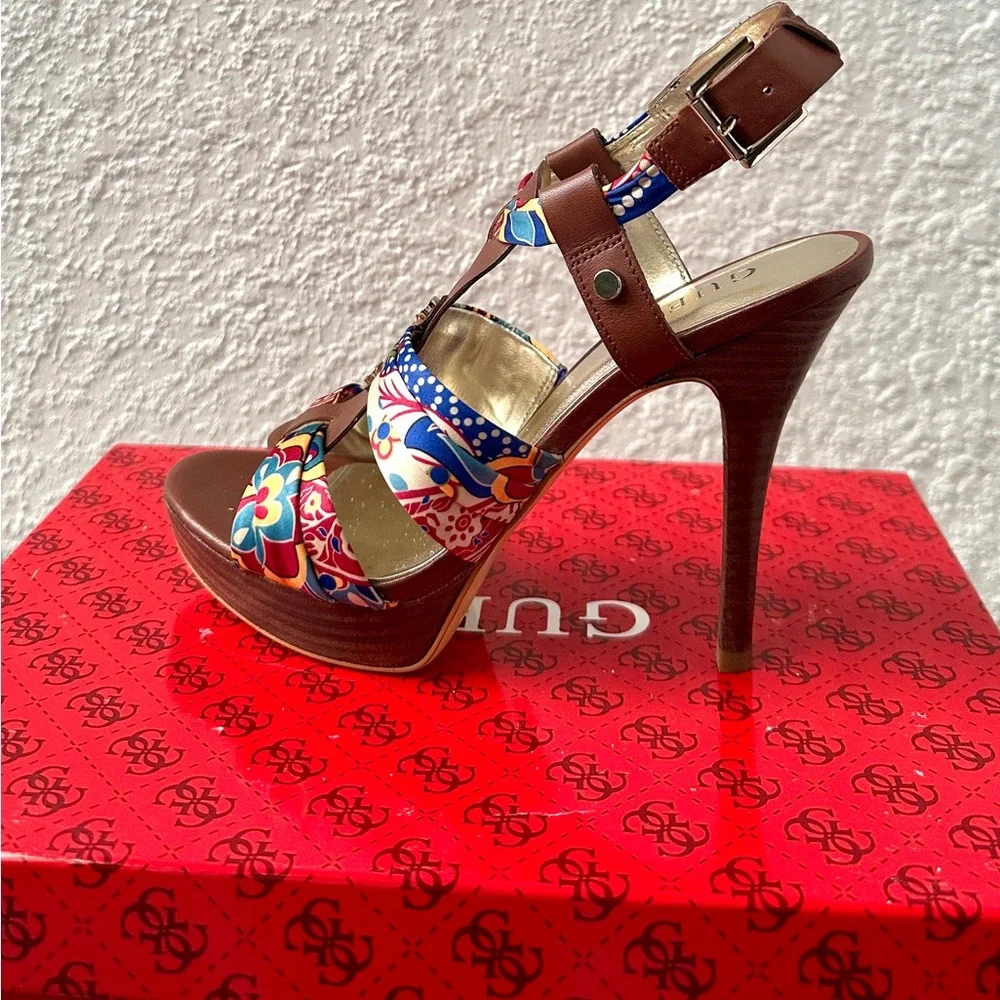 Guess Brown and Multicolor Floral Heels - Picture 4 of 16